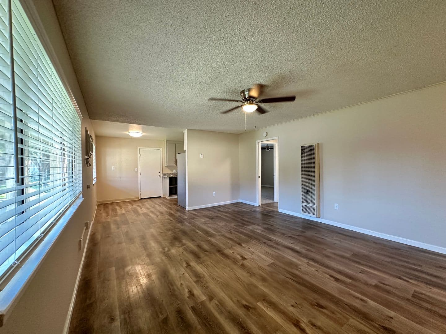 63rd Street at 4460 - 4668 63rd Street 16 of 30