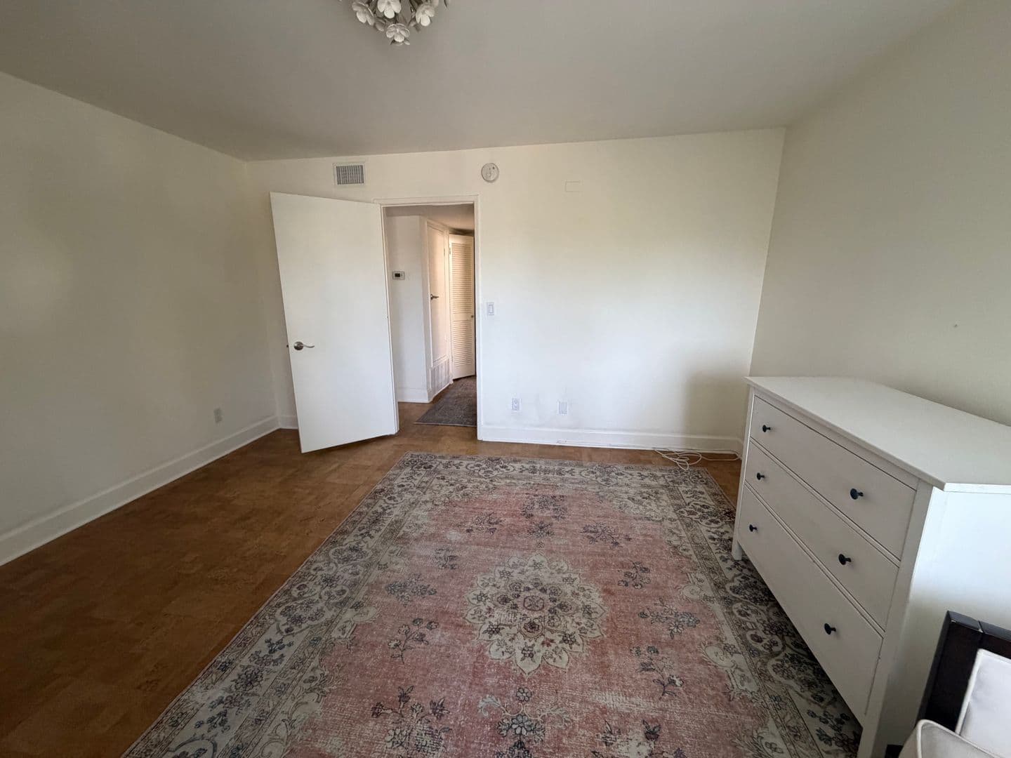 1940 Highland Ave 41 of 57