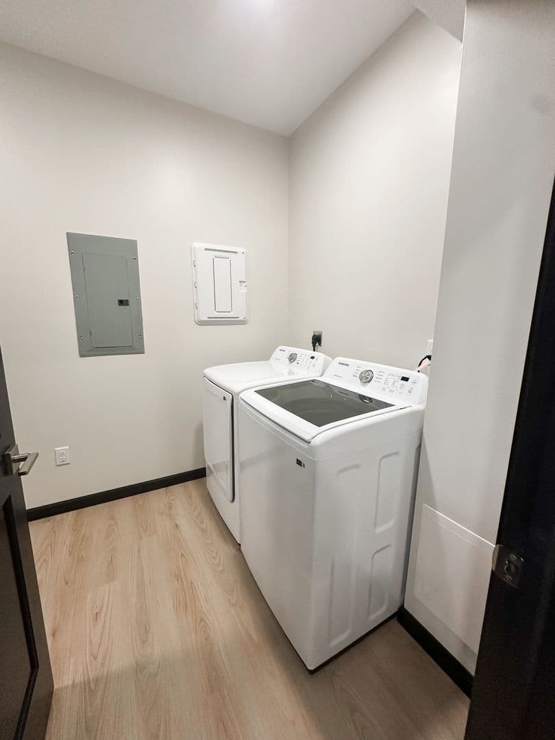 Fairway Place Apartments 6 of 18