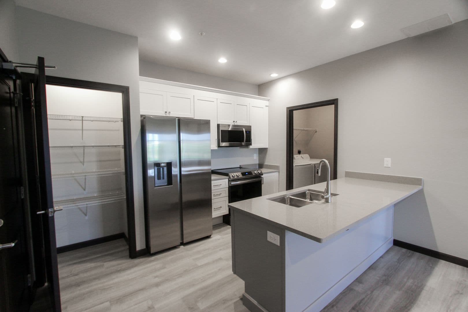Fairway Place Apartments 4 of 8