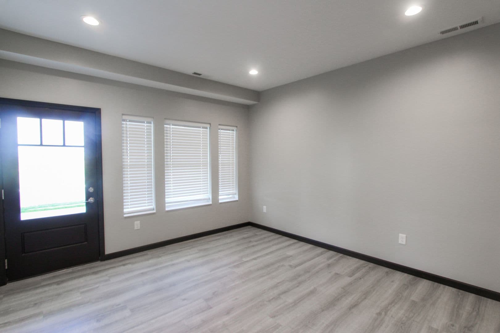 Fairway Place Apartments 8 of 8