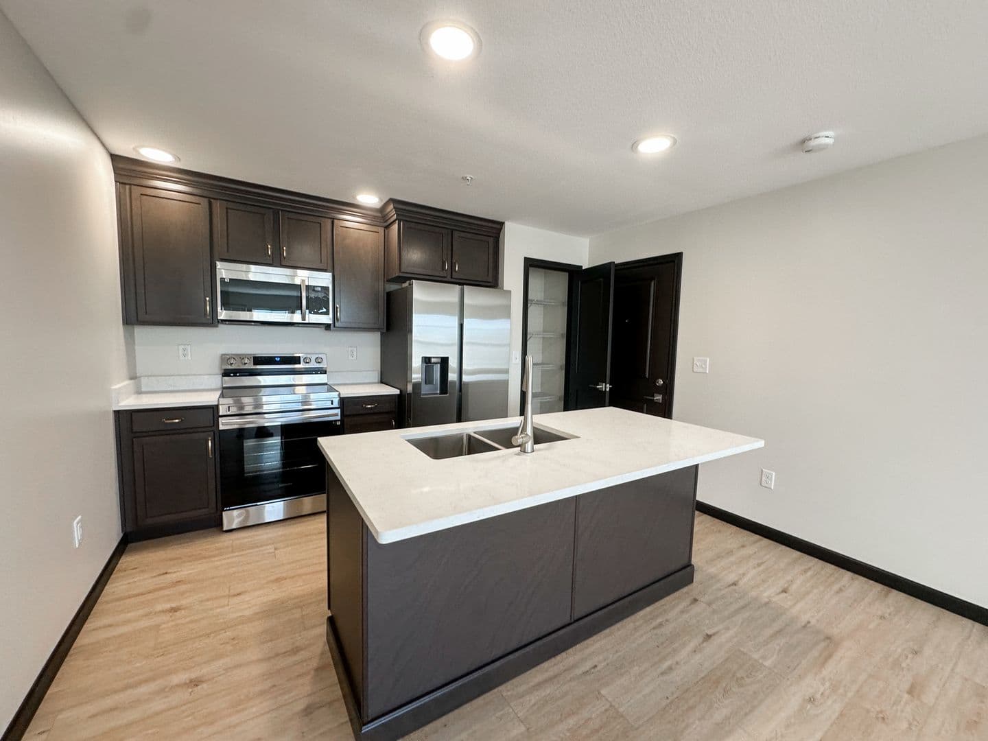 Fairway Place Apartments 1 of 12