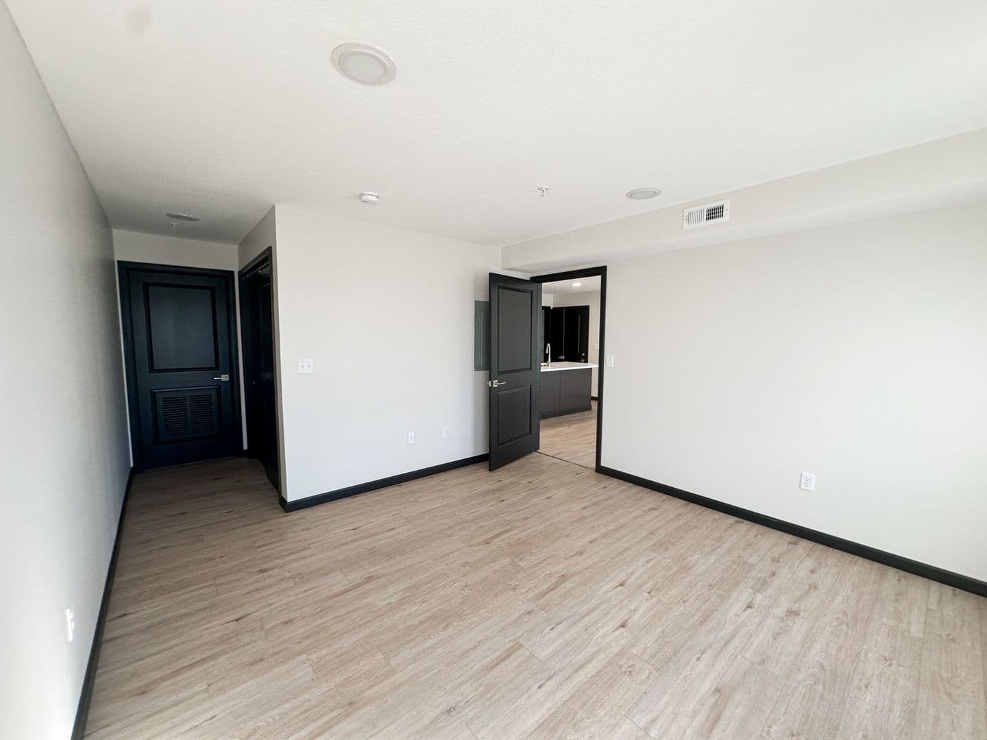 Fairway Place Apartments 6 of 12