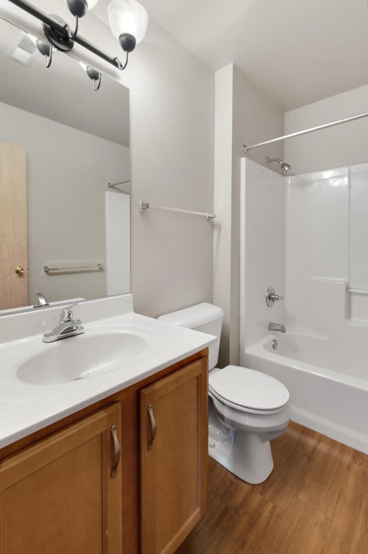 Columbia Woods Apartments 15 of 49