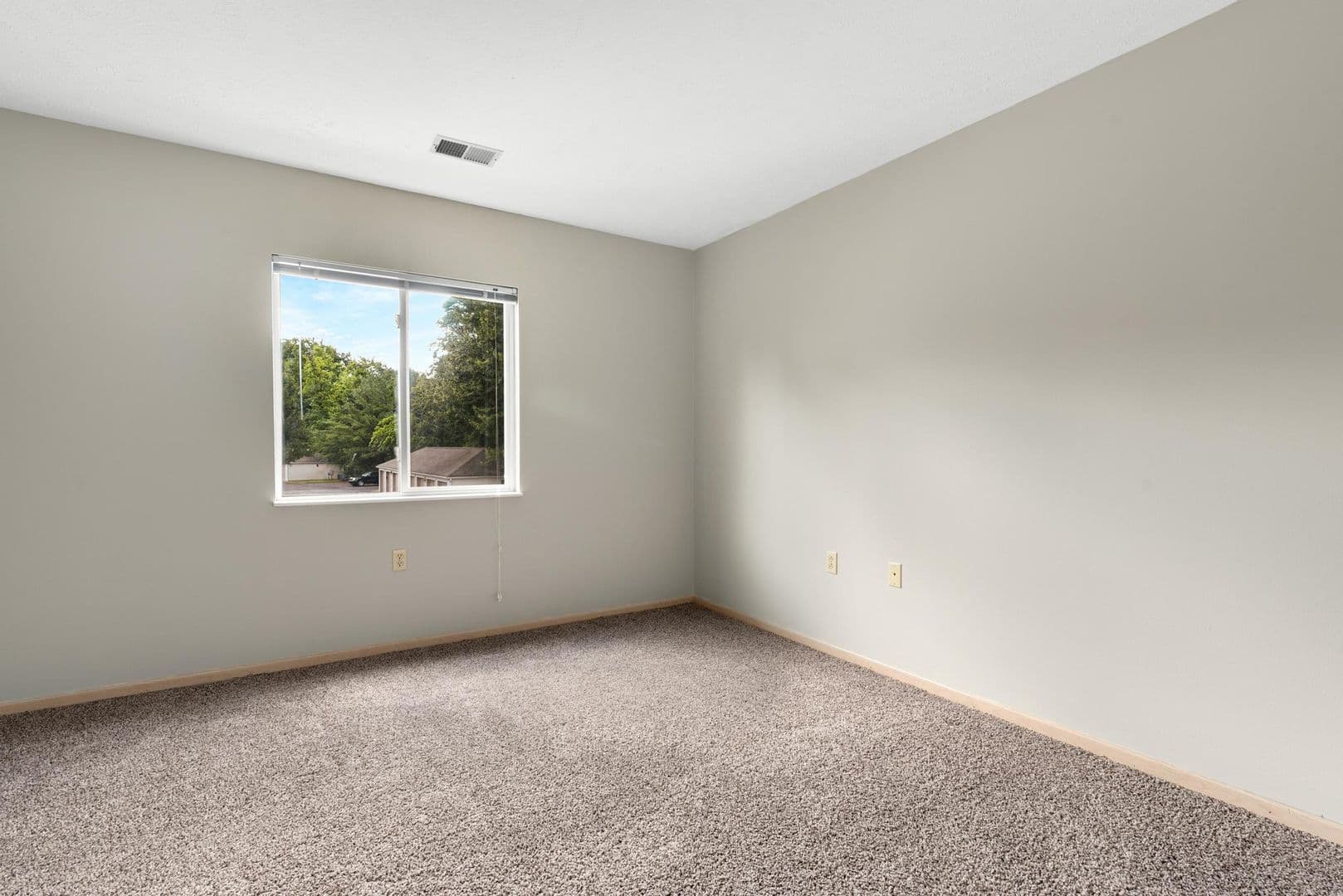 Columbia Woods Apartments 14 of 49