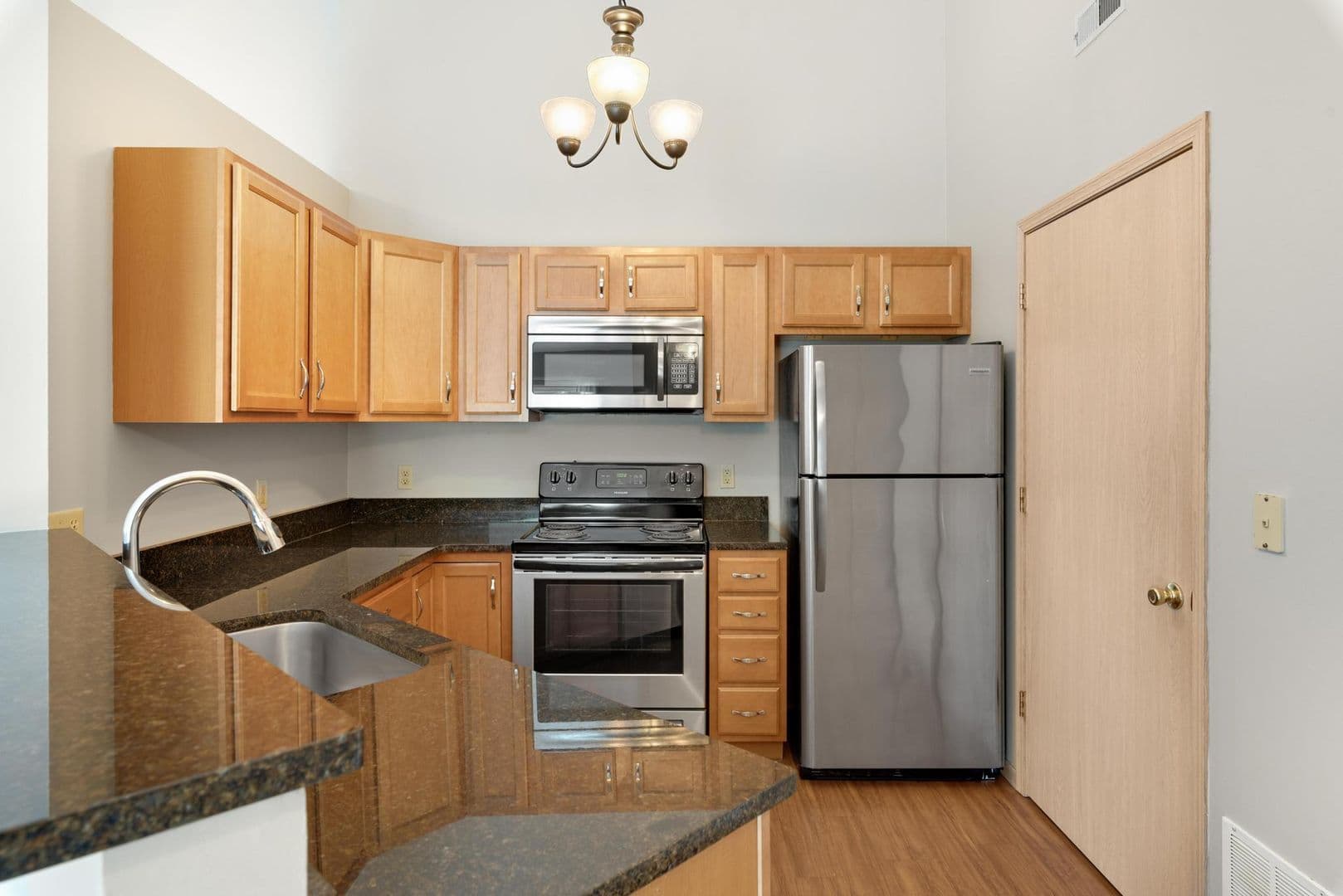 Columbia Woods Apartments 31 of 53