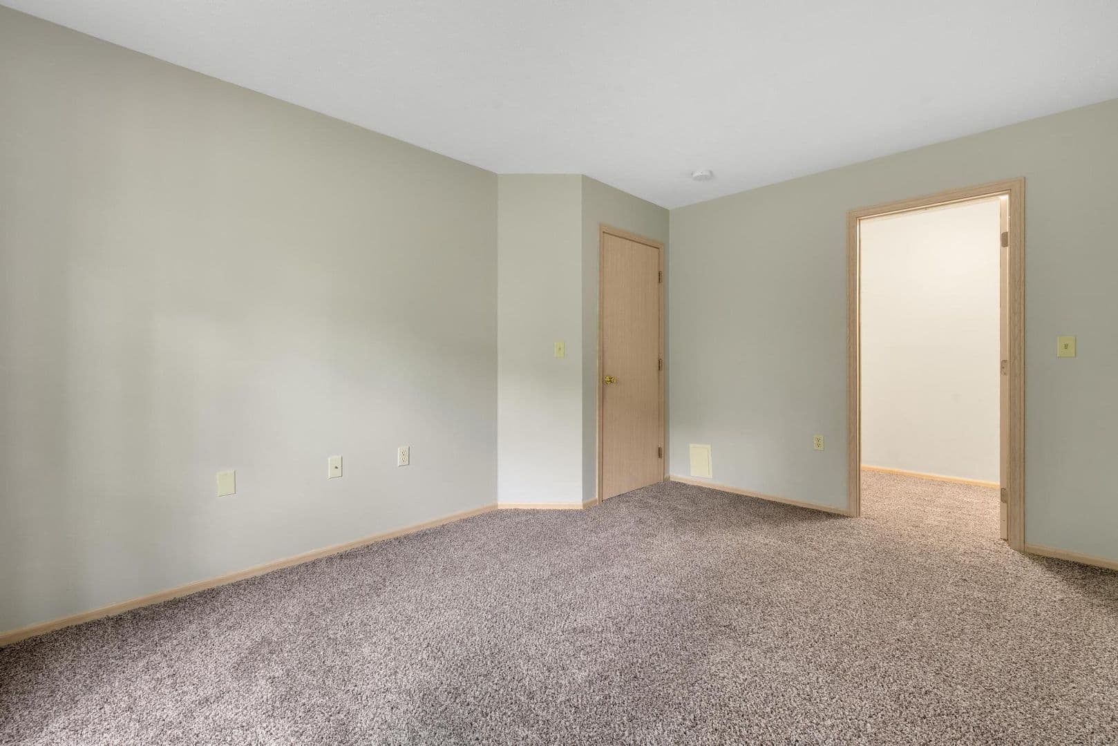 Columbia Woods Apartments 11 of 41