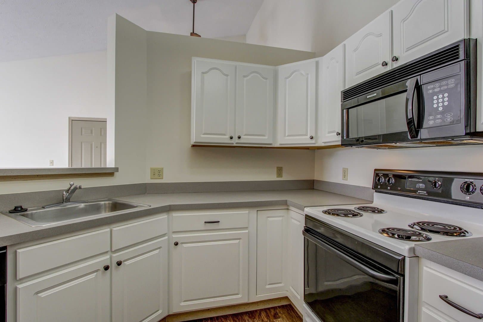 Columbia Woods Apartments 5 of 49