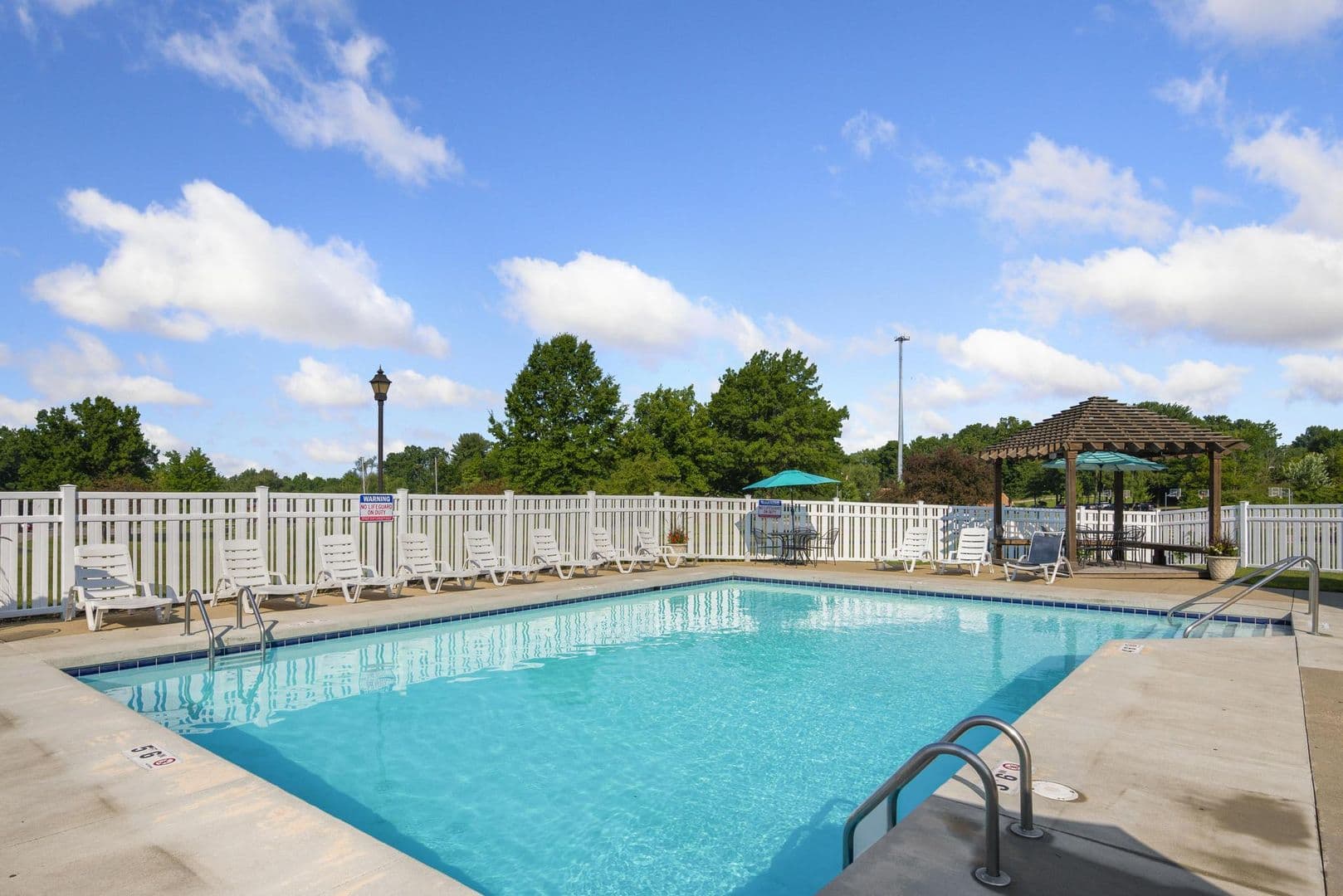 Columbia Woods Apartments 46 of 49