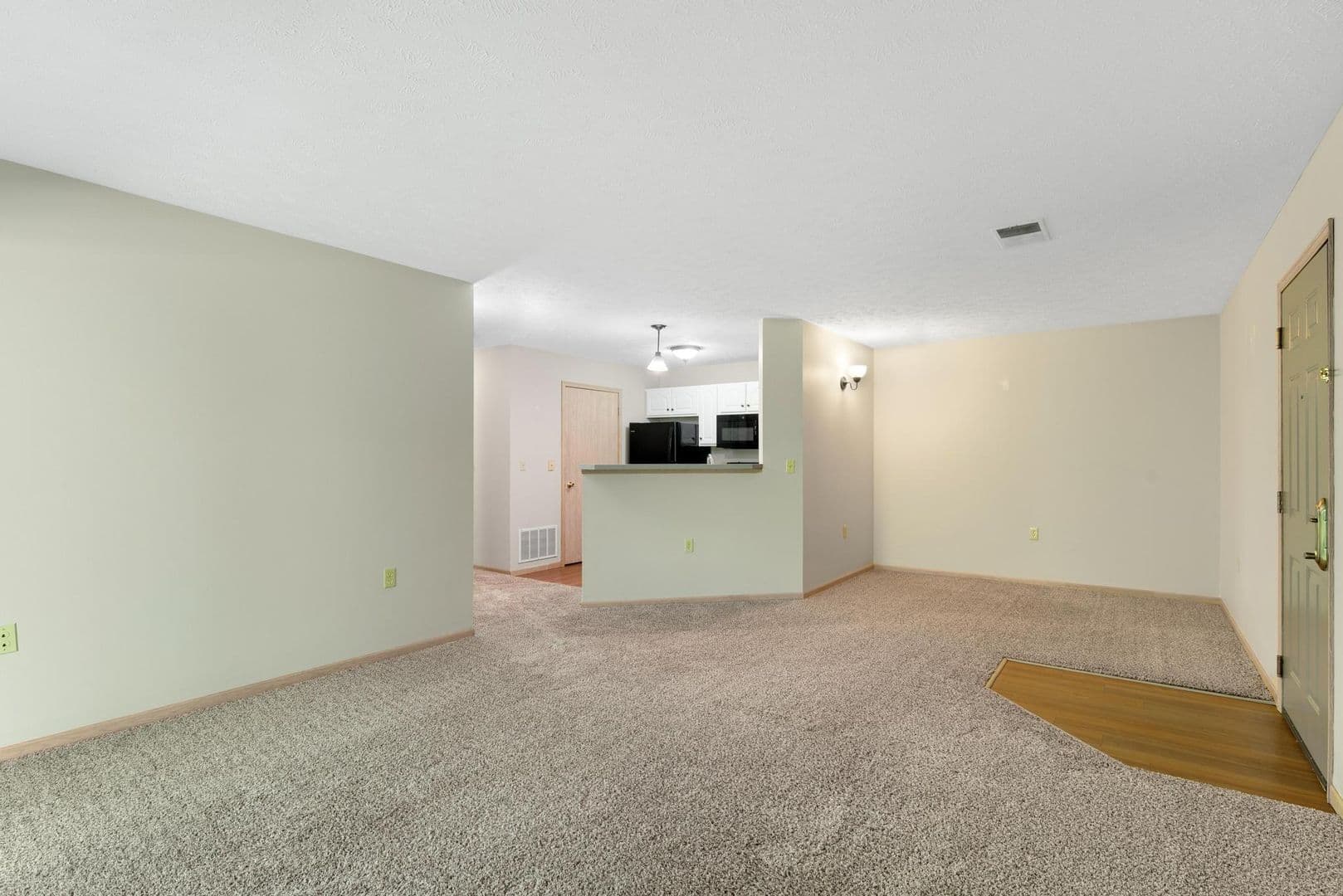 Columbia Woods Apartments 14 of 41
