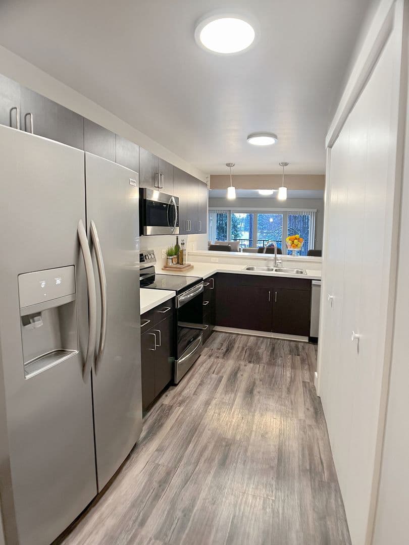 Lake Drive Lofts 3 of 7