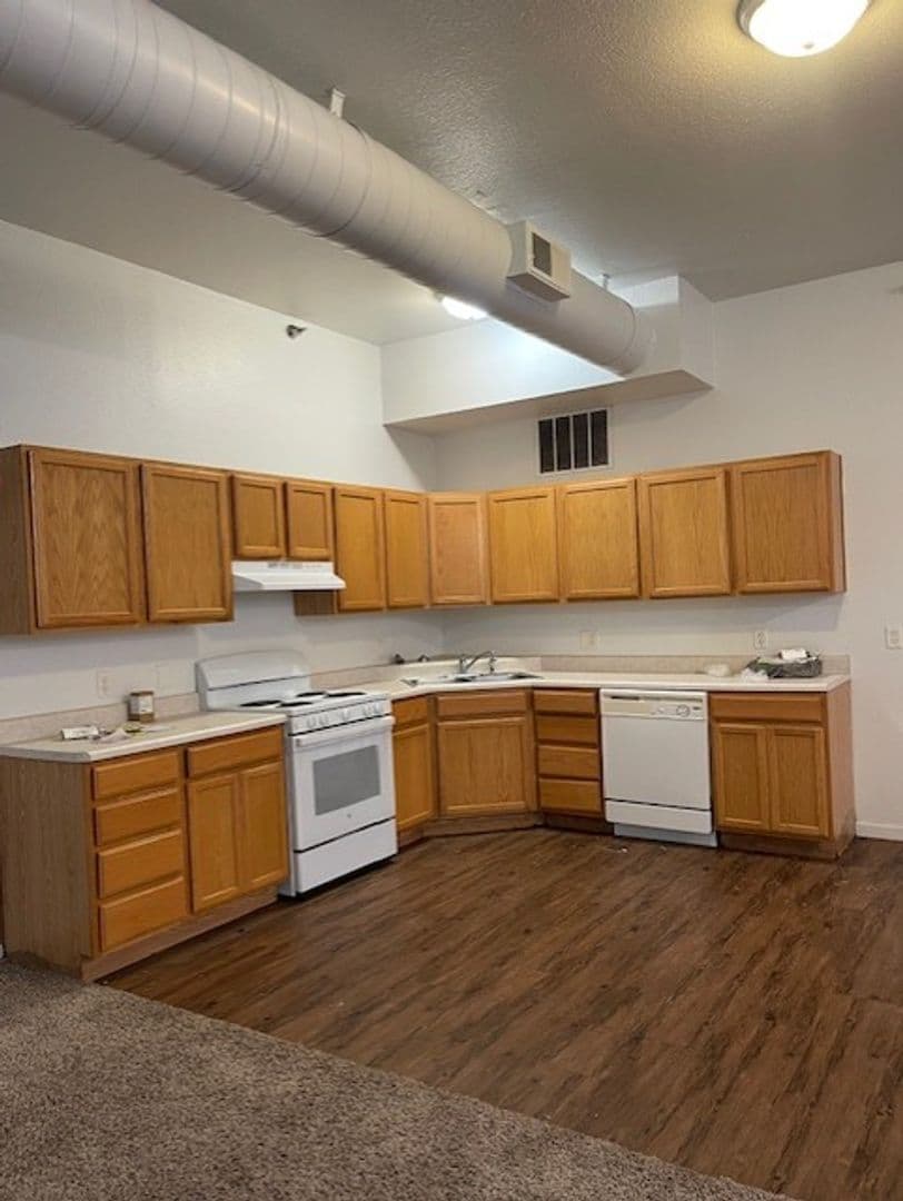 Marycrest Senior Apartments Lawlor Rohlman Halls 4 of 12