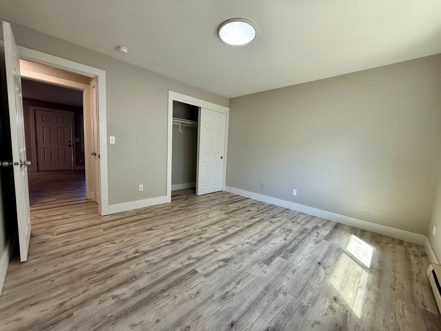 Mission Apartments 6 of 7
