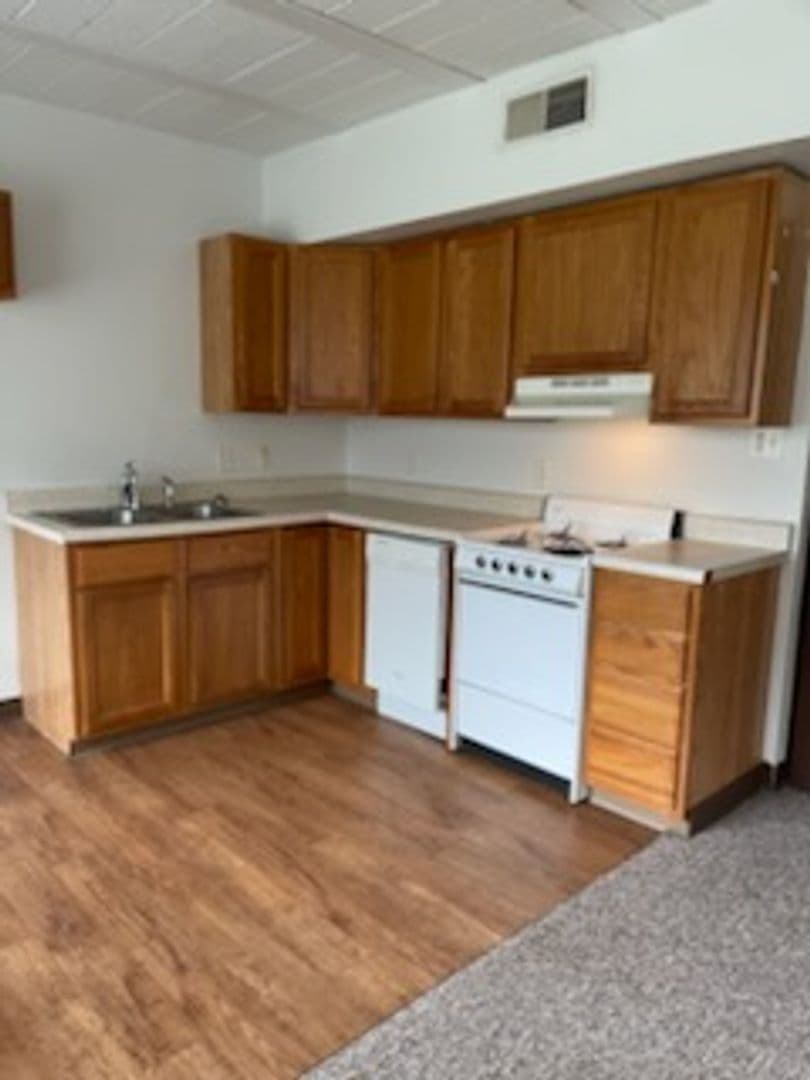 Marycrest Senior Apartments Lawlor Rohlman Halls 5 of 20