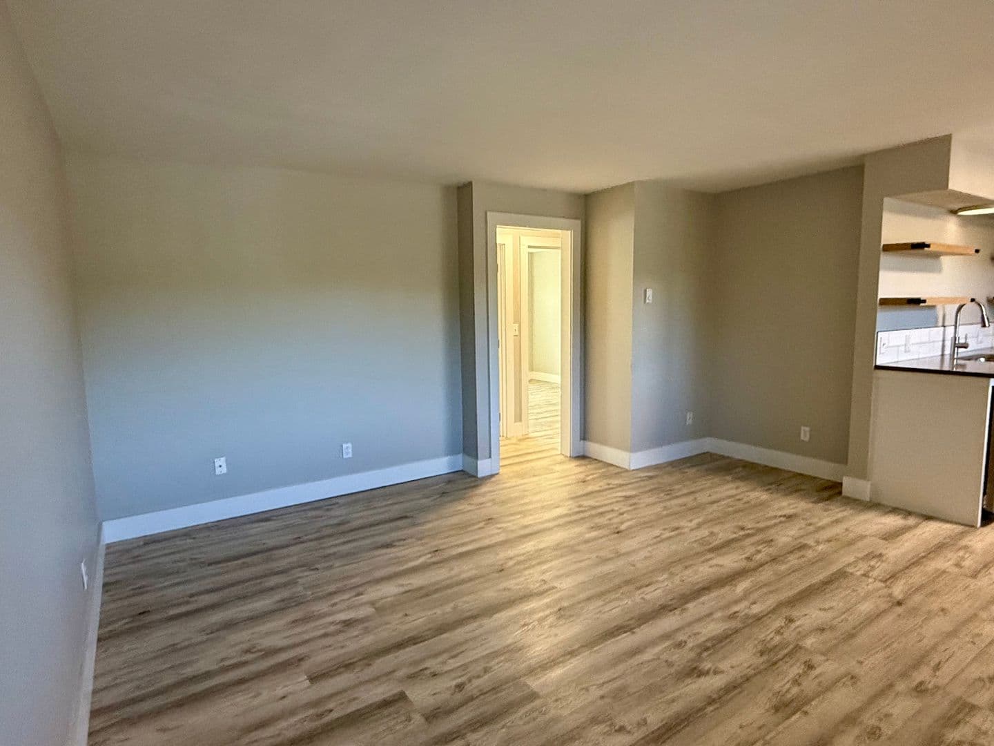 Mission Apartments 4 of 7