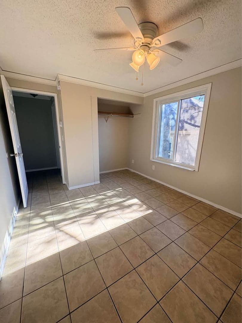 1318 W Mallon 3 of 4