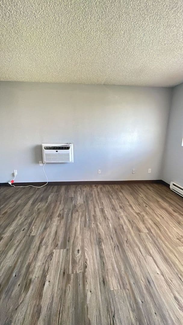 Studio Apartment 4 of 4