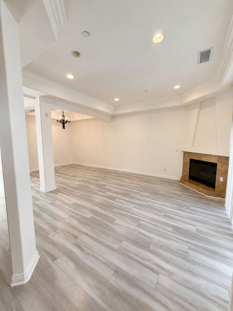 Dickens Apartments 1 of 15