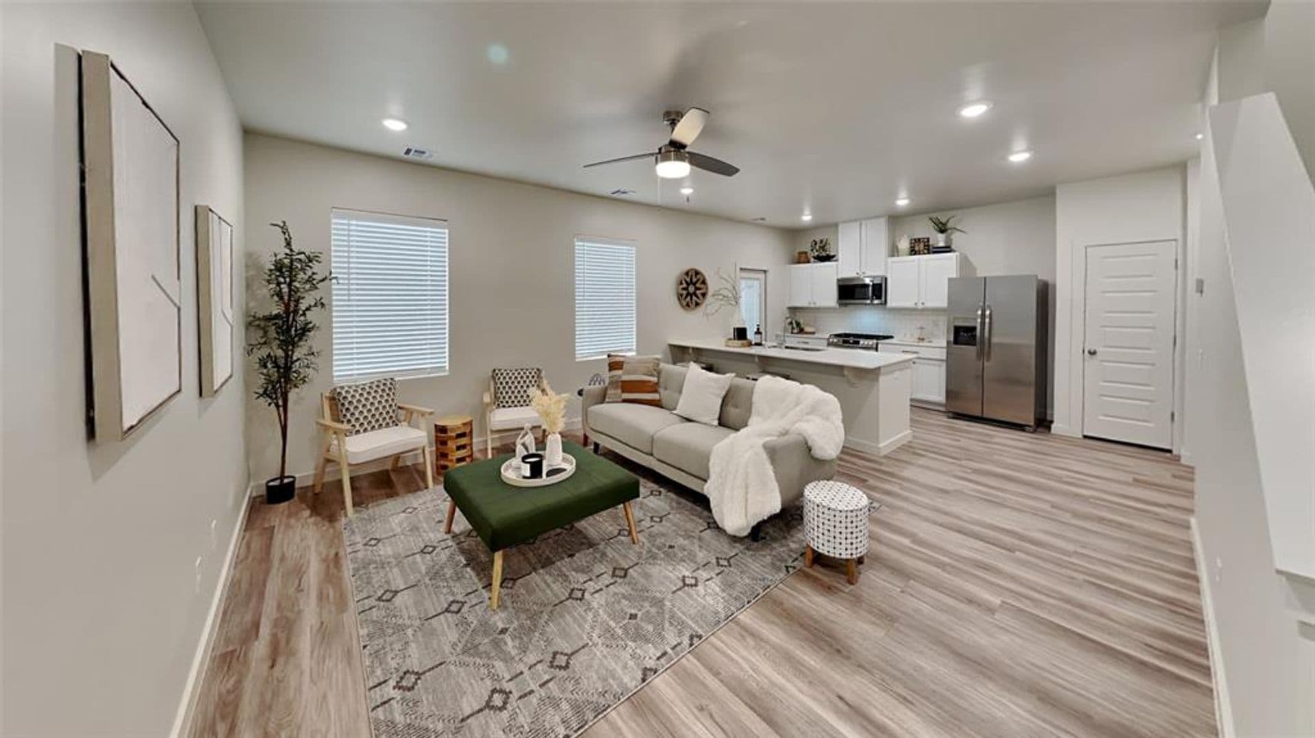 8907NW109 4 of 19