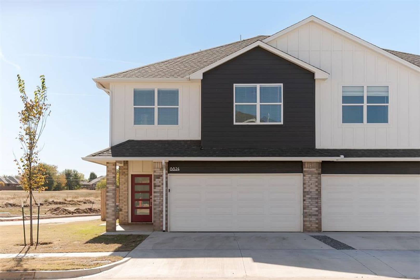 8907NW109 16 of 19