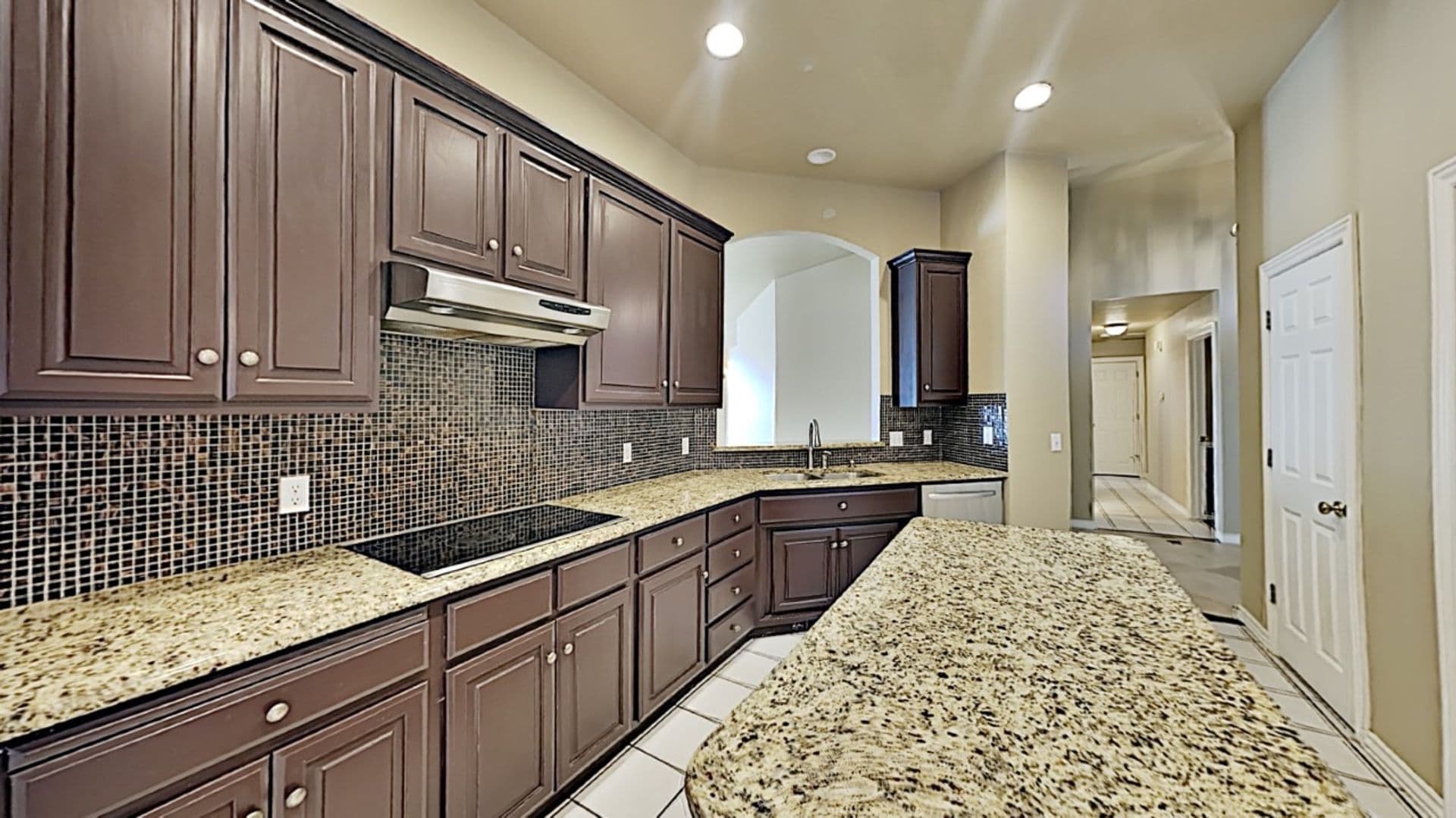 6808SANDLEWOODD 10 of 27