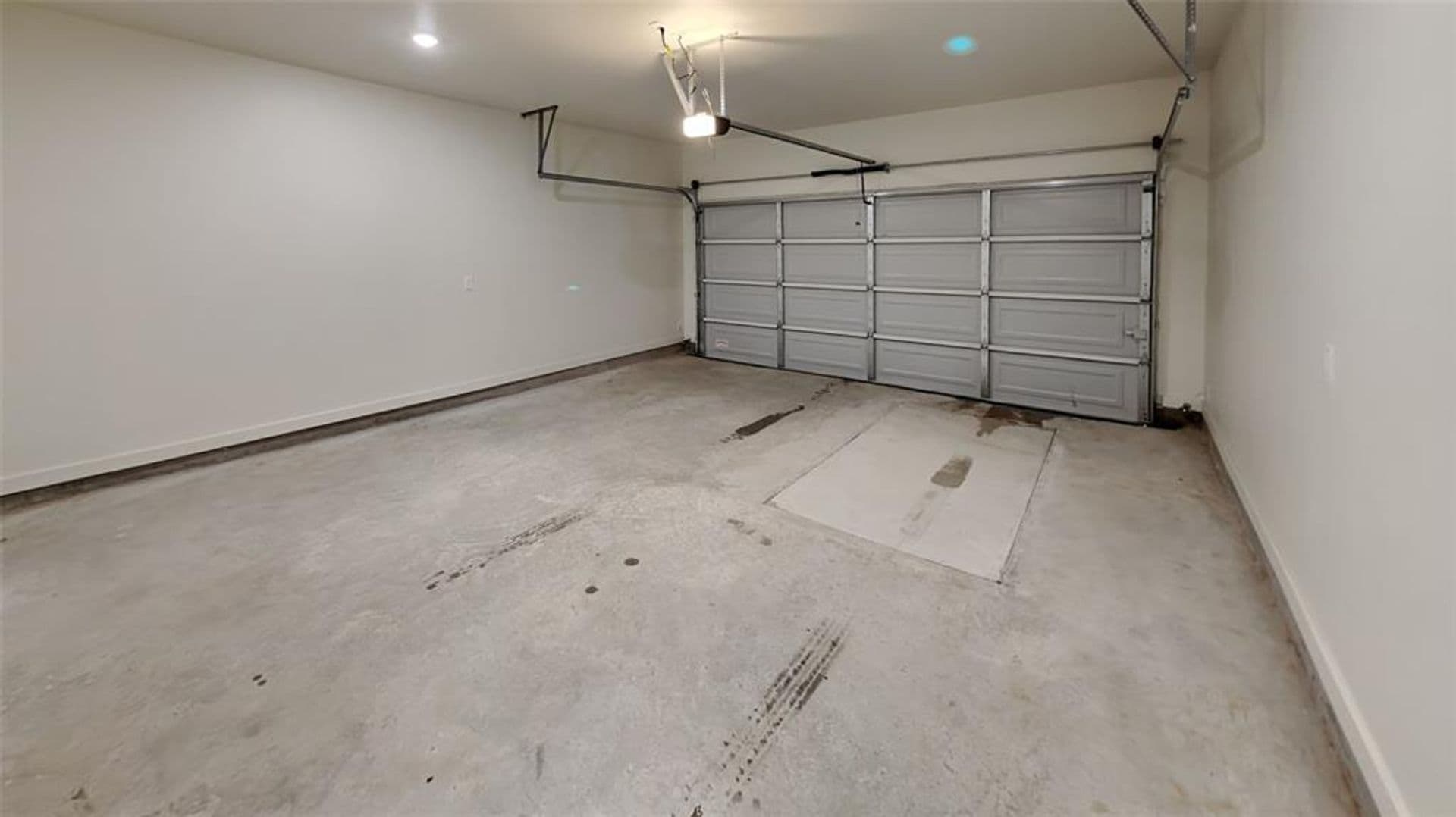 8907NW109 14 of 19