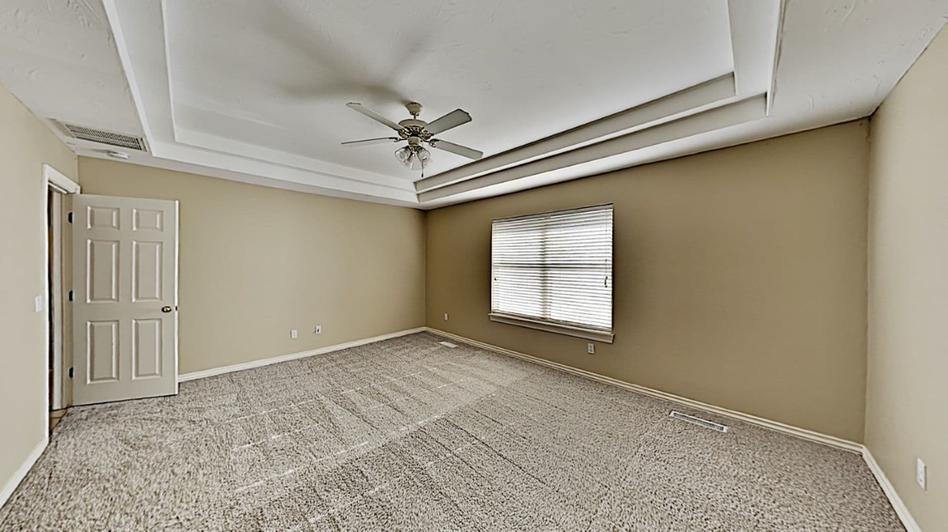 6808SANDLEWOODD 13 of 27