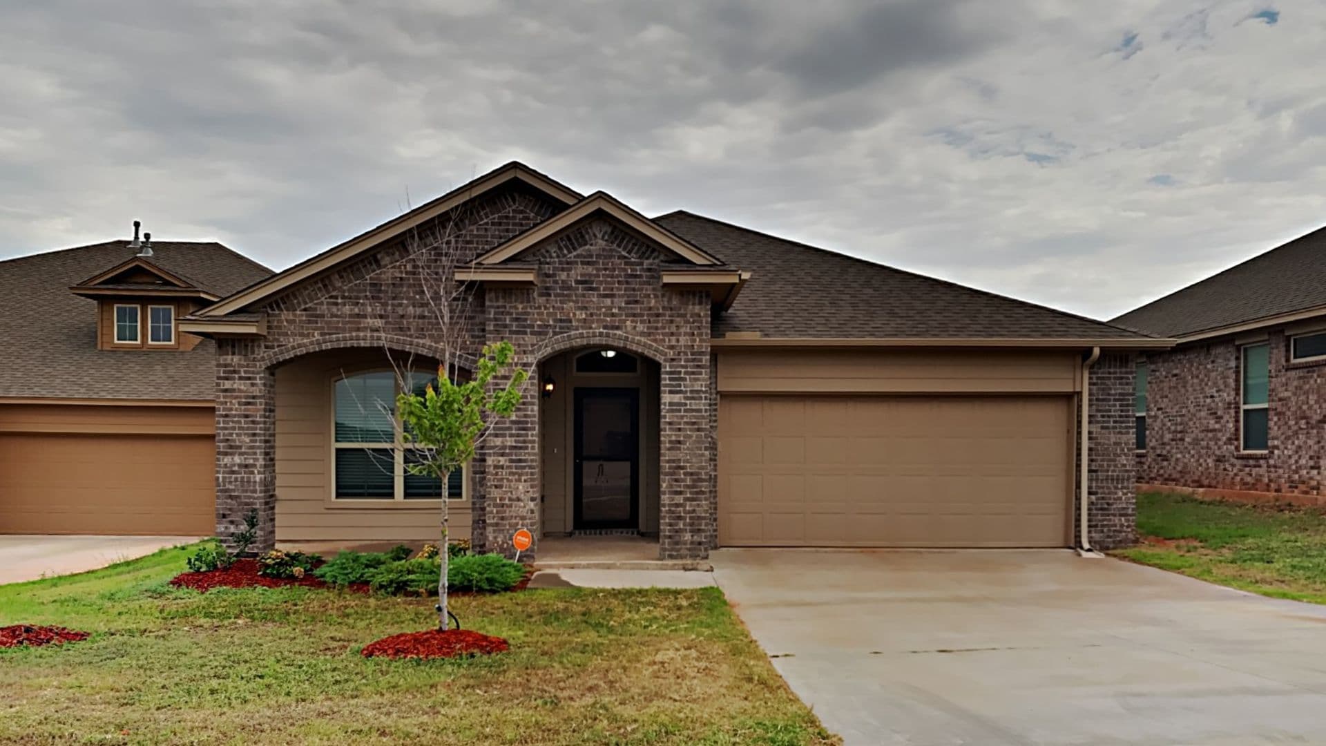 12516NW139THT 2 of 15