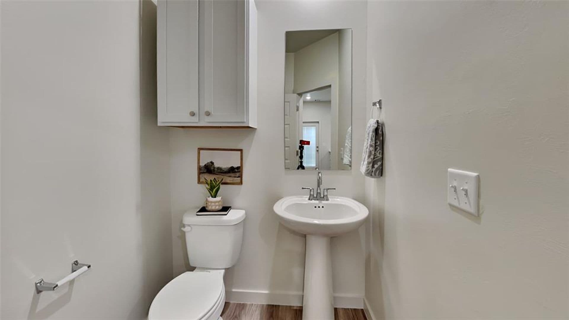 8907NW109 7 of 19