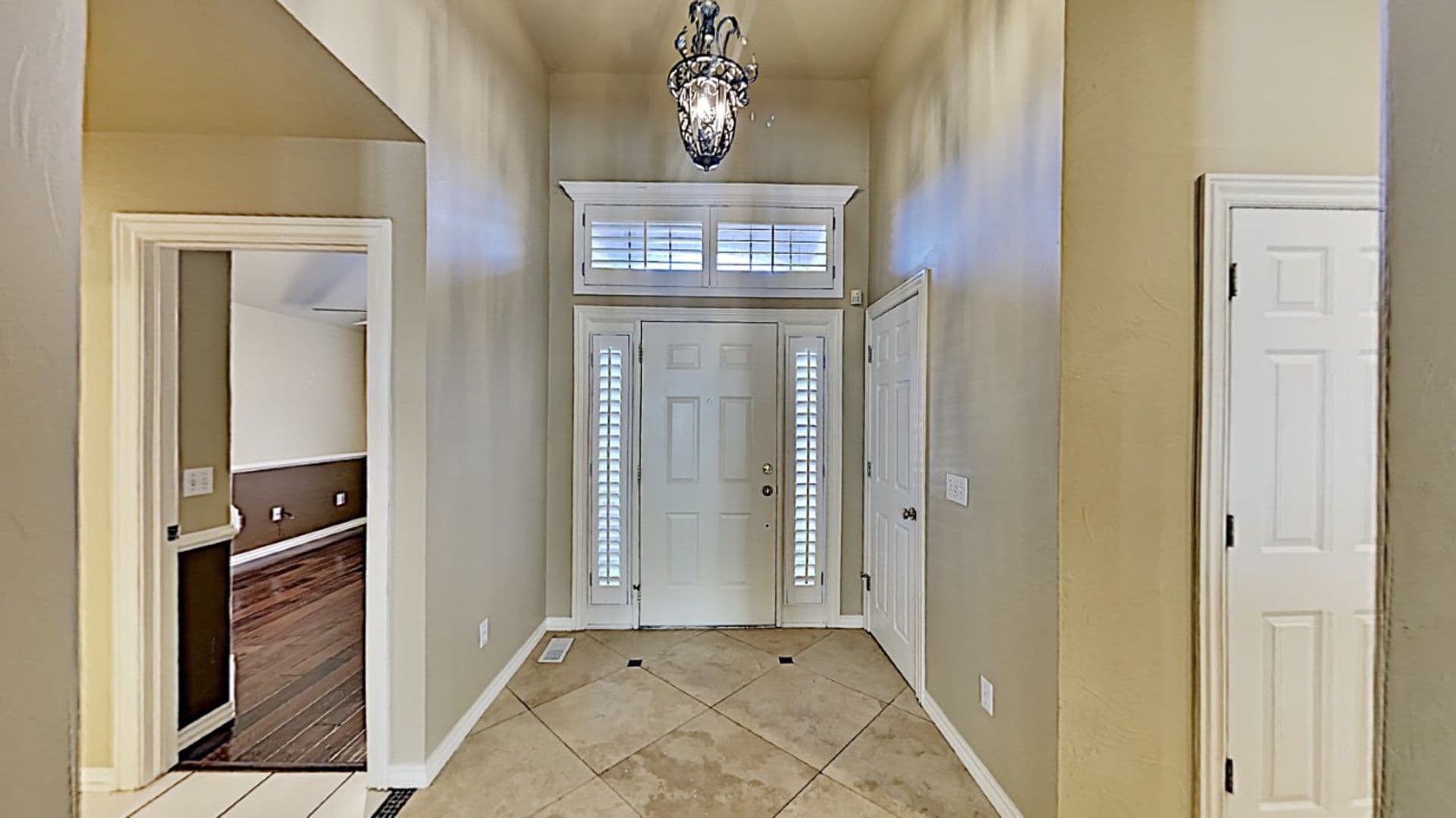 6808SANDLEWOODD 3 of 27