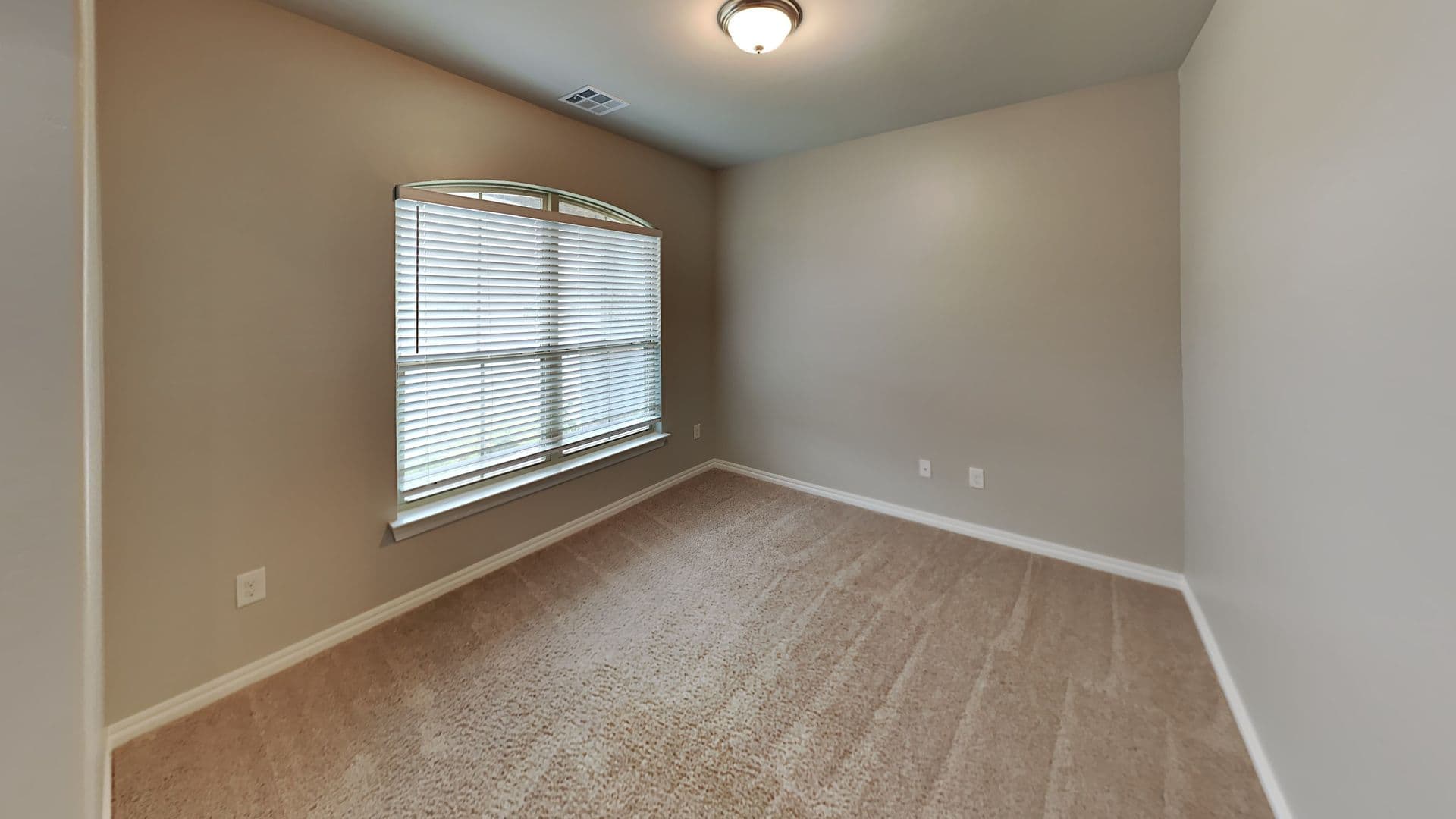 12516NW139THT 3 of 15