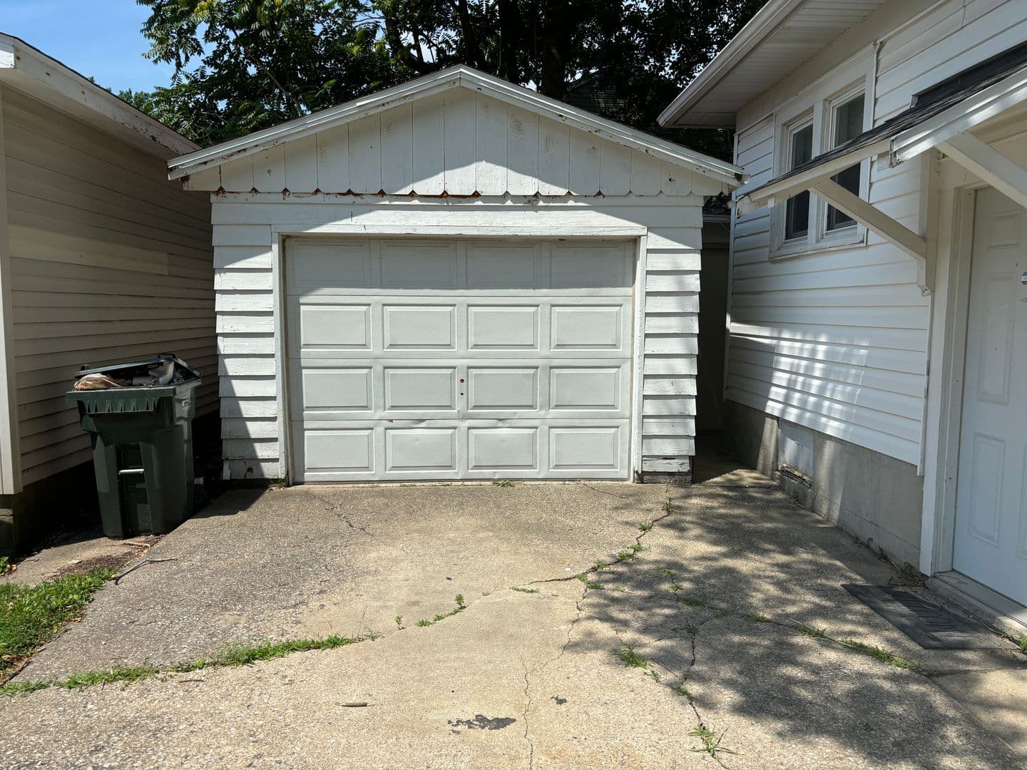 146 709 E Main 8 of 10