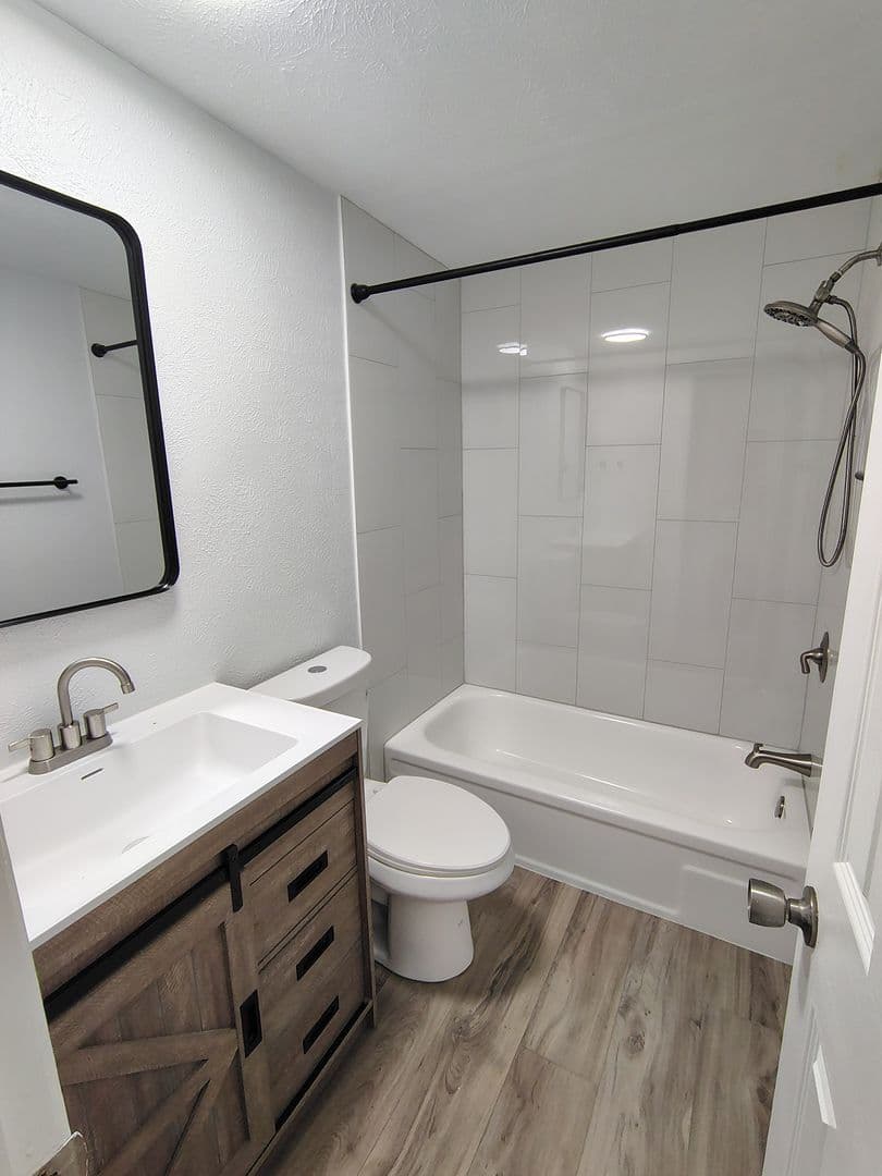 Arvada Court Apartments 4 of 6