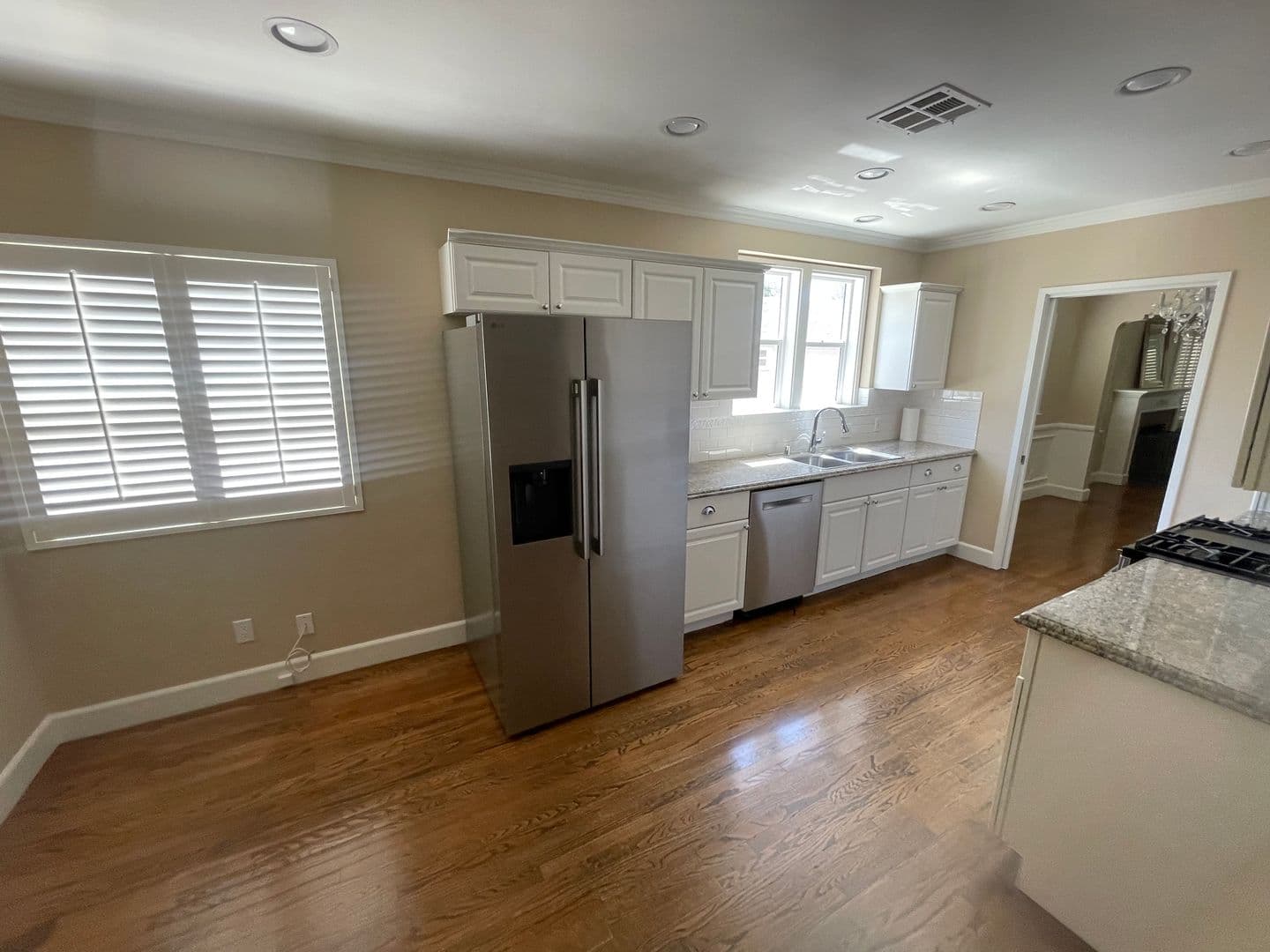 Leasing Only - 4432 Bakman Ave. 5 of 35