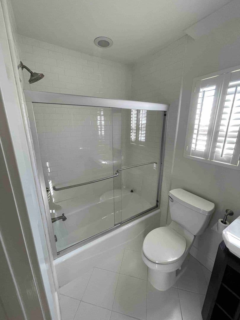 Leasing Only - 4432 Bakman Ave. 29 of 35