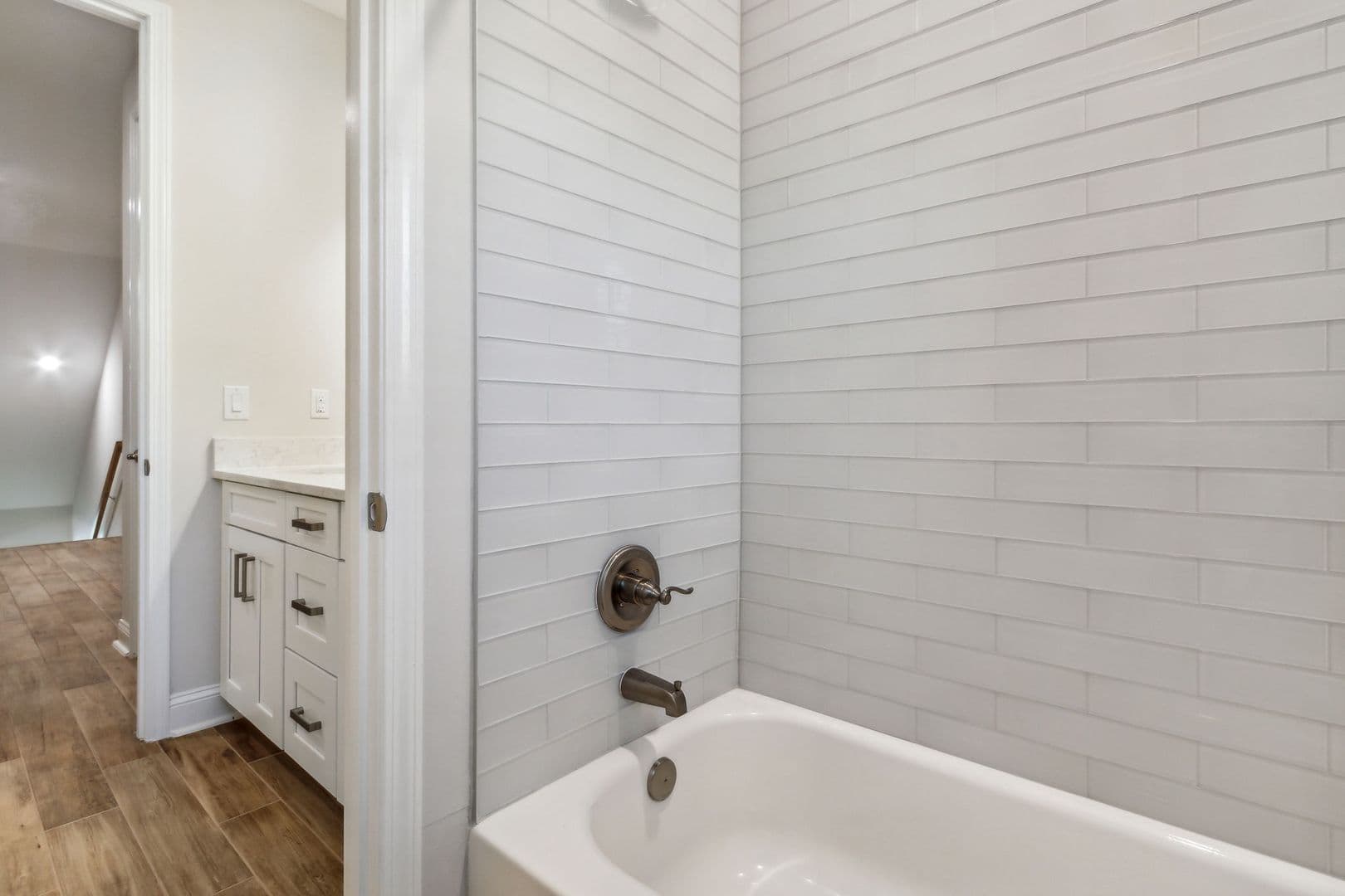 247 Beech Street 35 of 46