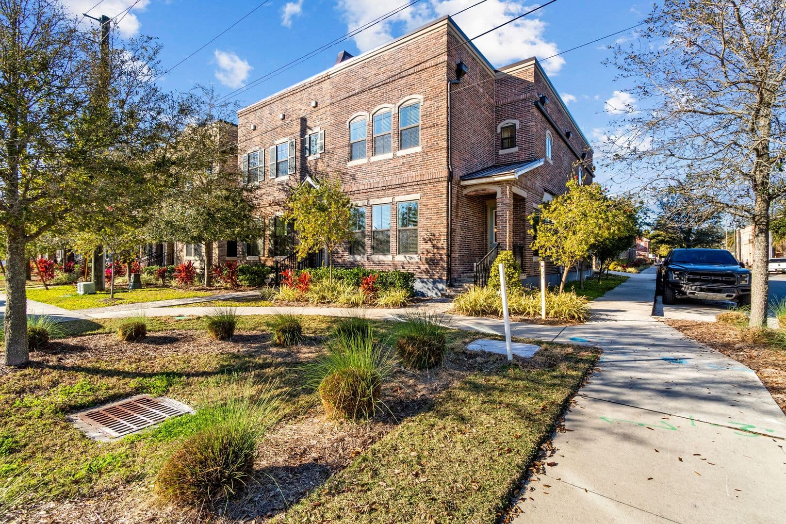 247 Beech Street 42 of 46
