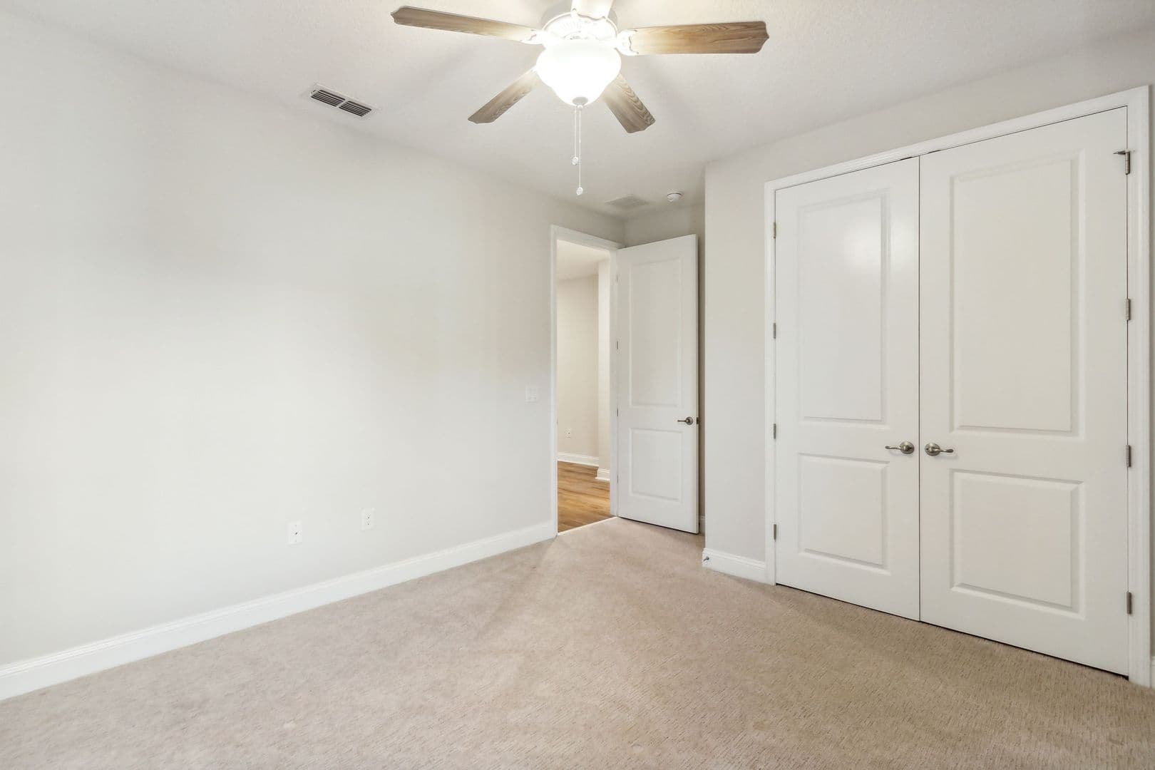 247 Beech Street 33 of 46