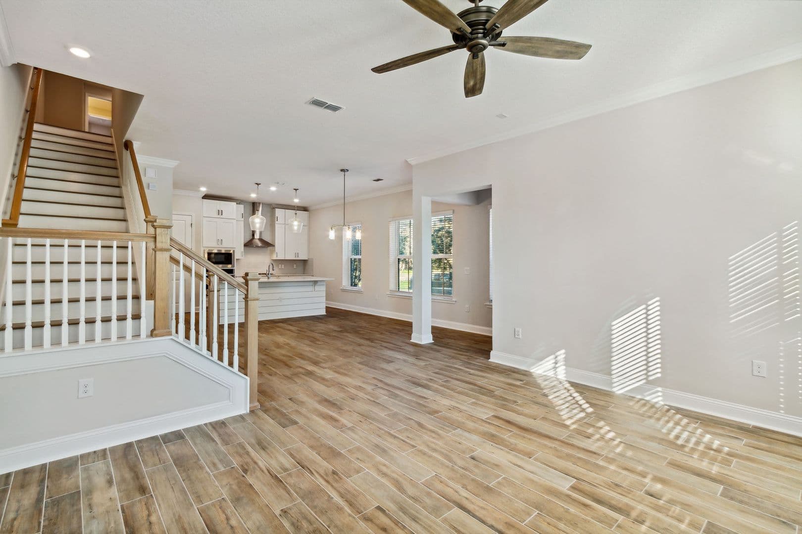 247 Beech Street 8 of 46