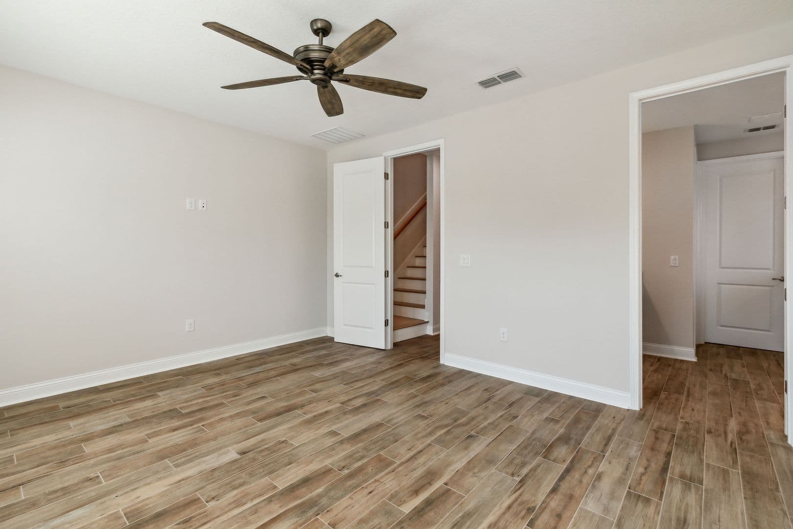 247 Beech Street 27 of 46