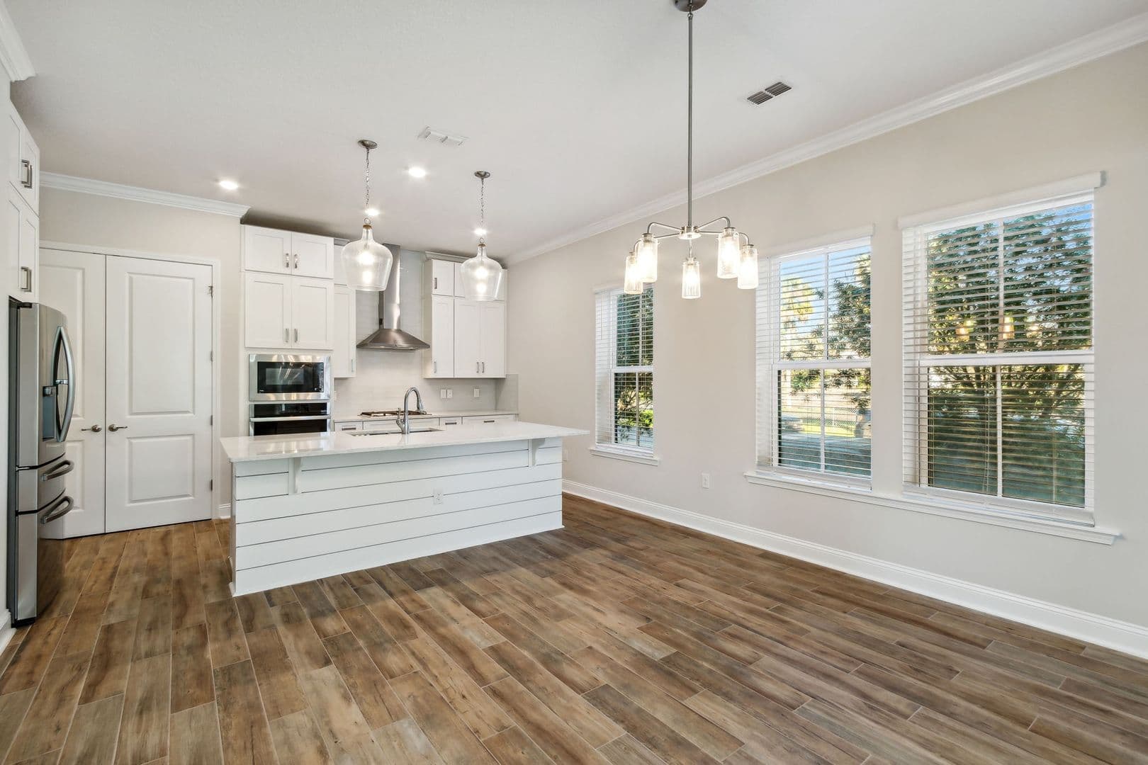 247 Beech Street 11 of 46