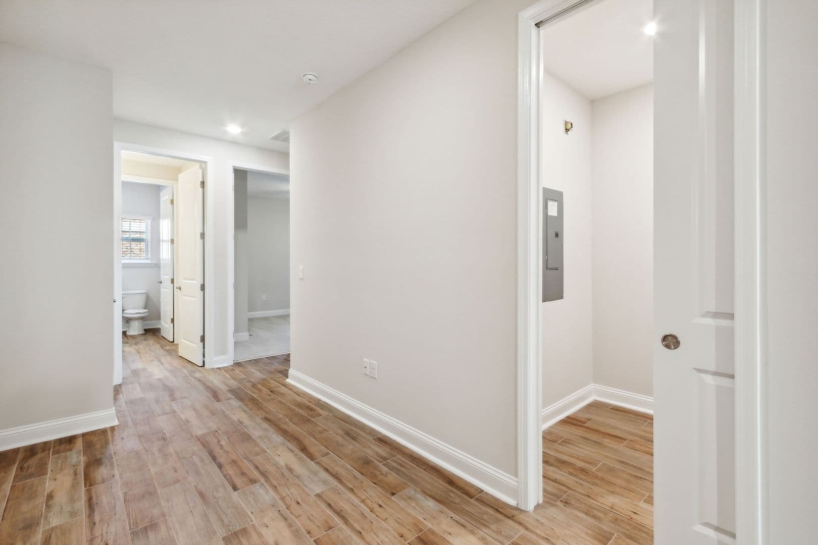 247 Beech Street 24 of 46