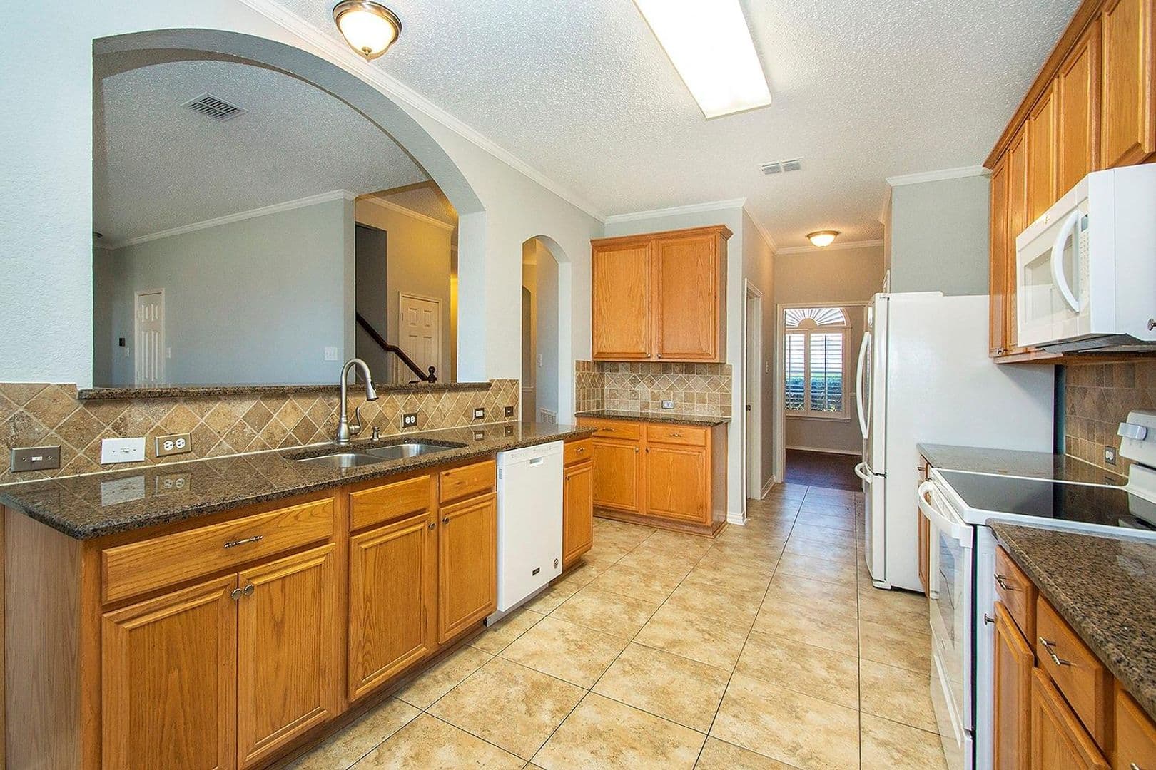 406 Leameadow Dr 5 of 21