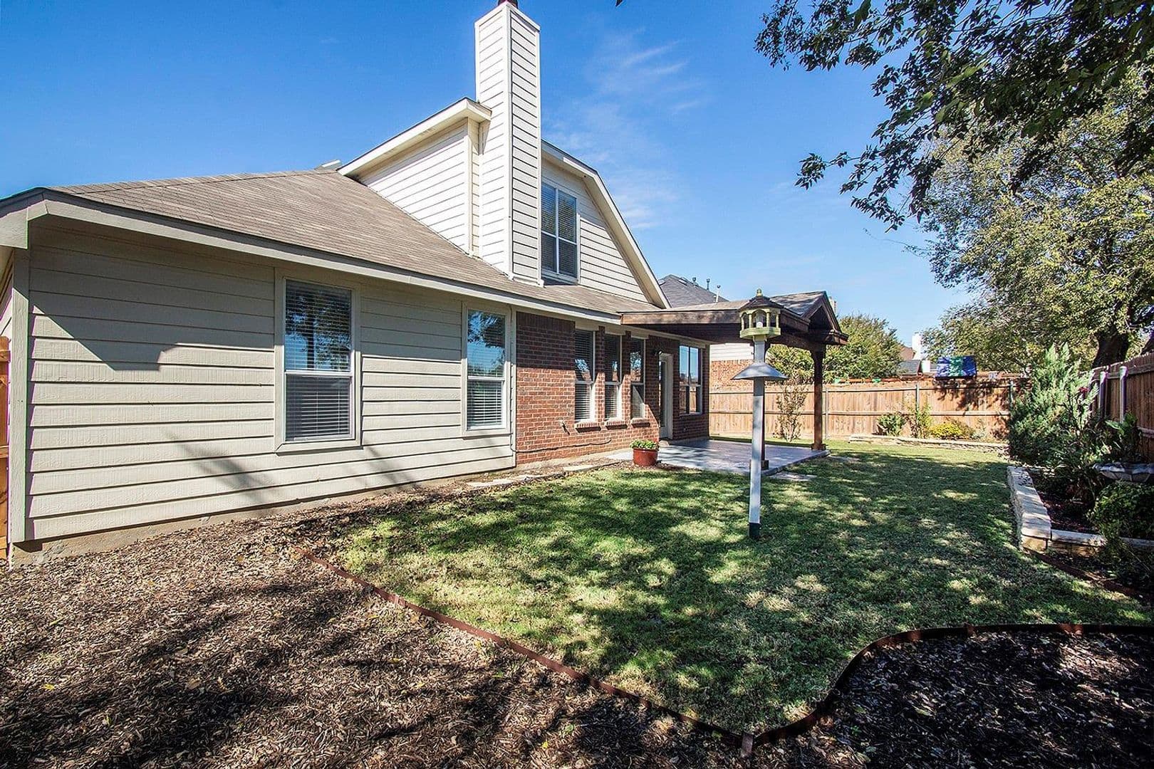 406 Leameadow Dr 19 of 21