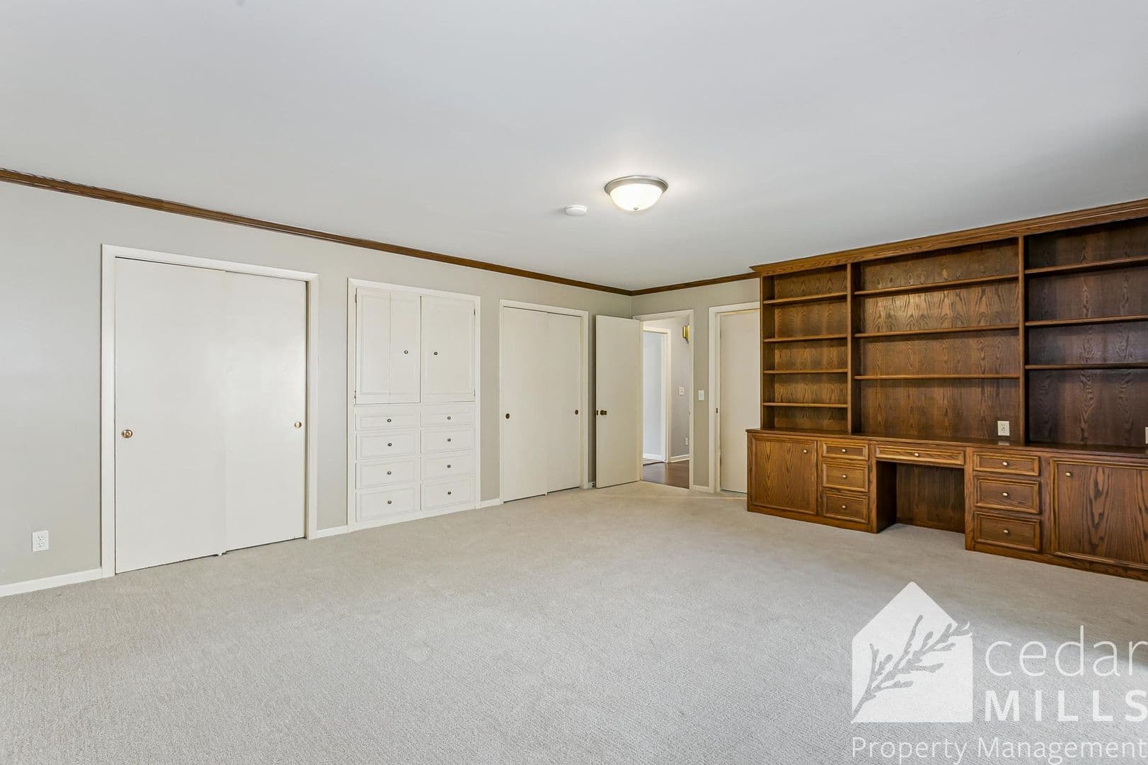 125 S Oakwood 9 of 16