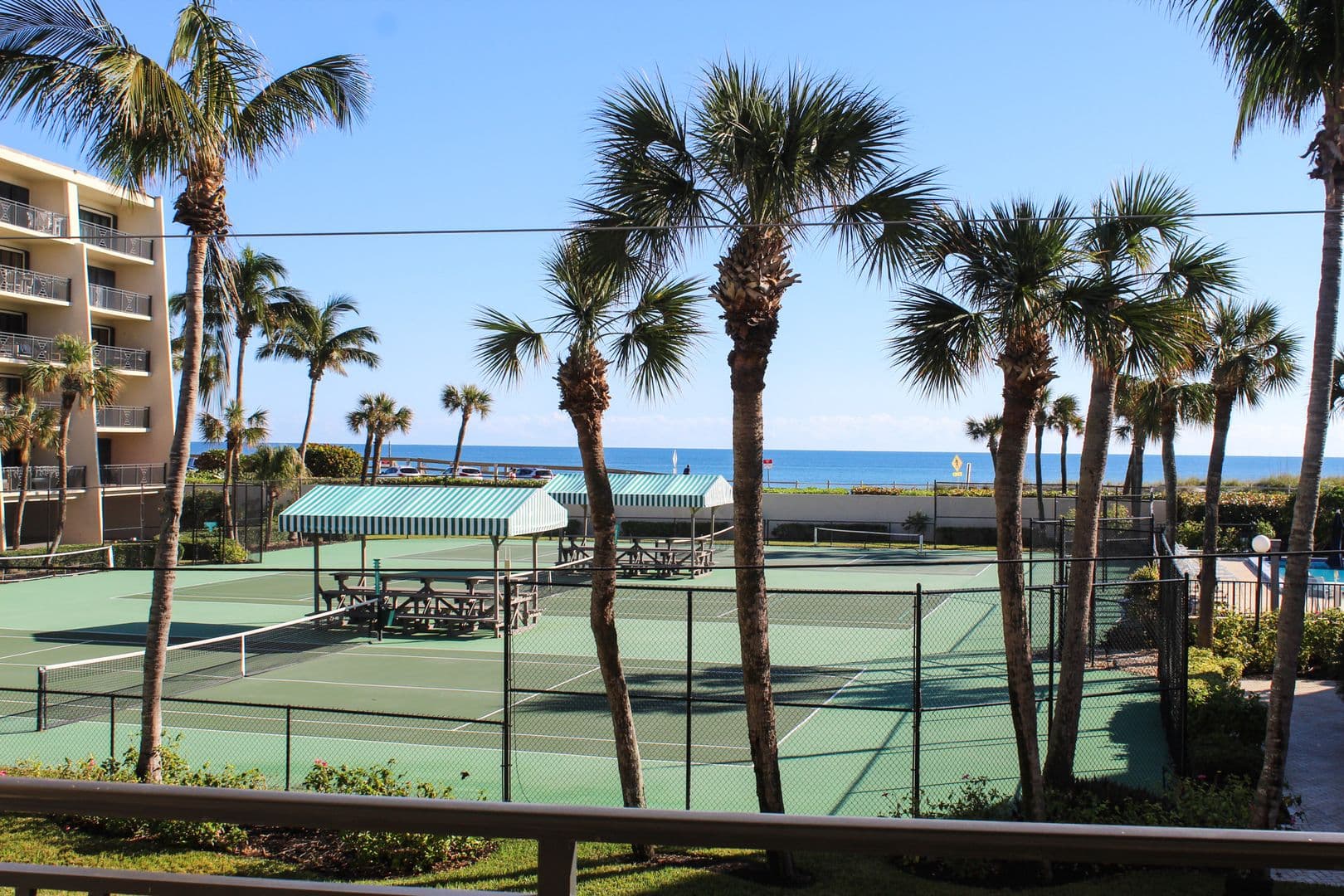 3939 Ocean Dr 11 of 20