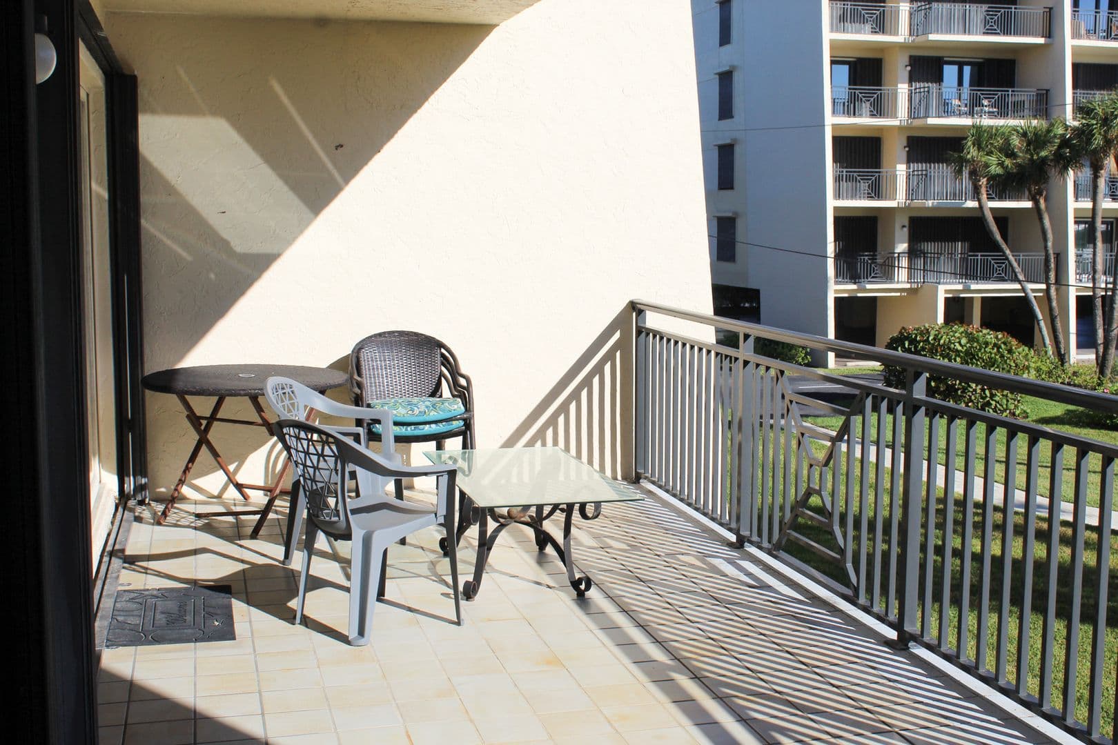 3939 Ocean Dr 16 of 20