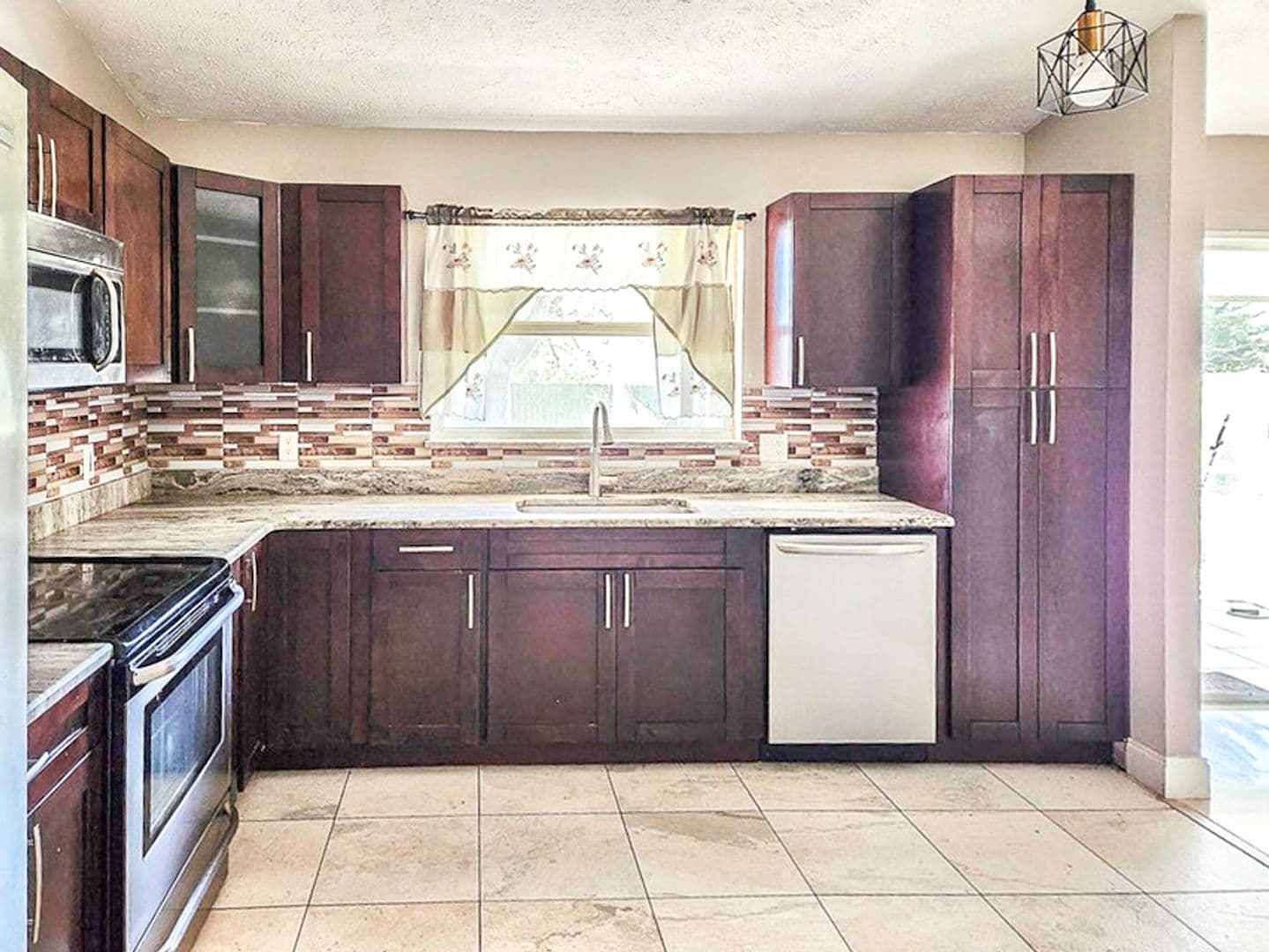 518 SE Ocean Spray Terrace 4 of 13