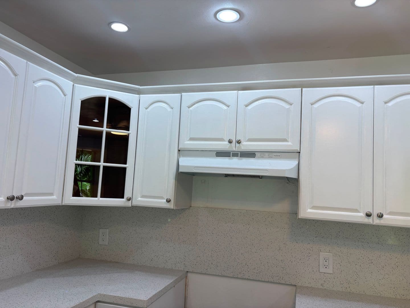 475 ne 164th st / Includes internet and 24-hour surveillance cameras 5 of 12