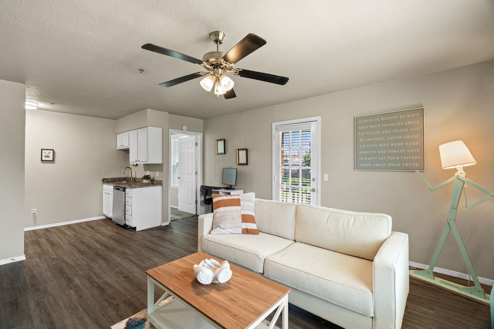 2930 N. Shartel Ave. - The Breighton 5 of 17